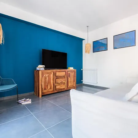 Prázdninový dům Ninai Sea