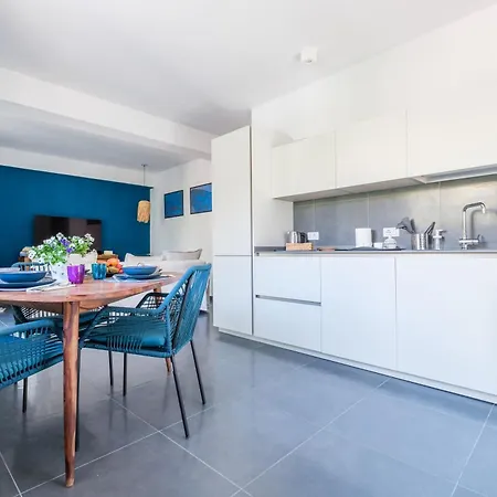 Prázdninový dům Ninai Sea *